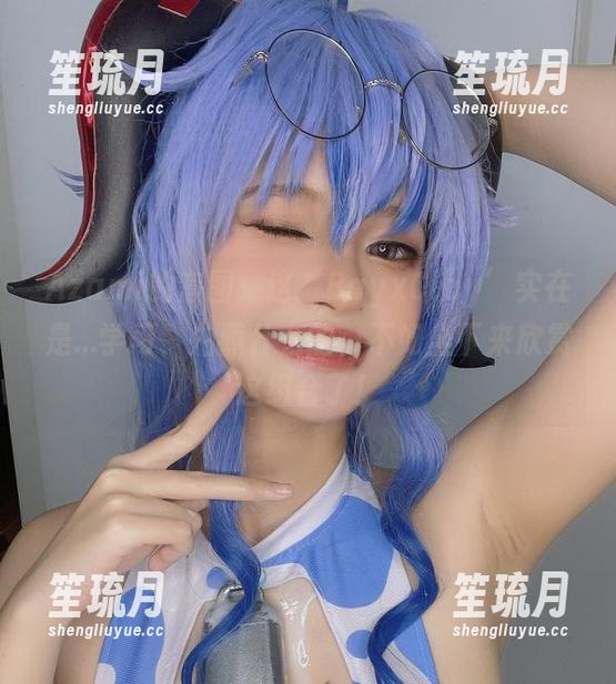 Azami Azami的套图:这‘BayxClay’实在是...学习、拍照什么的,不如坐下来欣赏这组合了!