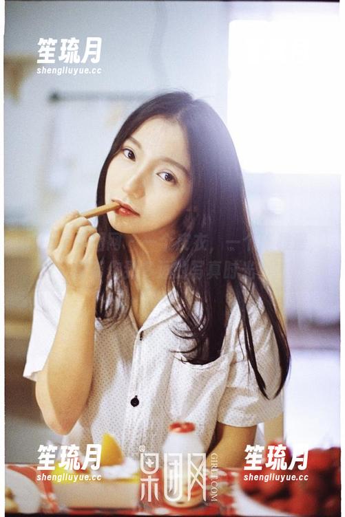 GIRLT果团网-陈雅漫 GIRLT果团网 - 一个皮衣,一个陈雅漫,能带你到多远的写真时光?