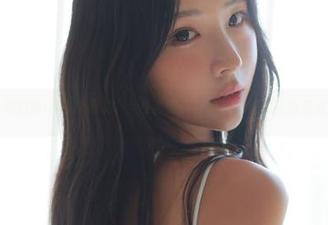 精选版Habin夏彬(하빈)诱惑，在首映的边缘流连忘返
