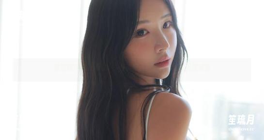 精选版Habin夏彬(하빈)诱惑，在首映的边缘流连忘返