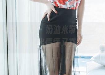HuaYang花漾 – 奶油米带来的女王写真分享，散发出懵懂又直白的魅力