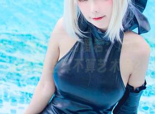 Kitkat Cosplay的爱宕：原图与壁纸，挂到墙上算不算艺术品？