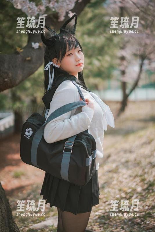 Mimmi(밈미)自拍时居然能做到如此高清无辜，让人忍不住想多看几遍。