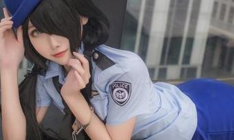 Momoko葵葵女孩写真集：原图中的我被青蛙附身，久久不能自拔，一股呆萌气息。