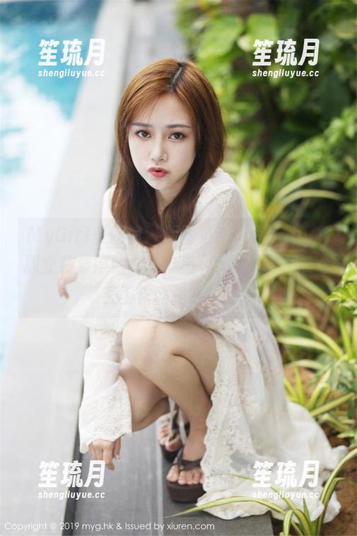 MyGirl美媛馆-豆baby MyGirl美媛馆 - 原图更新,豆baby将职业装穿得如此“丰盛”,让人想问,今天工作服是吃的吗?