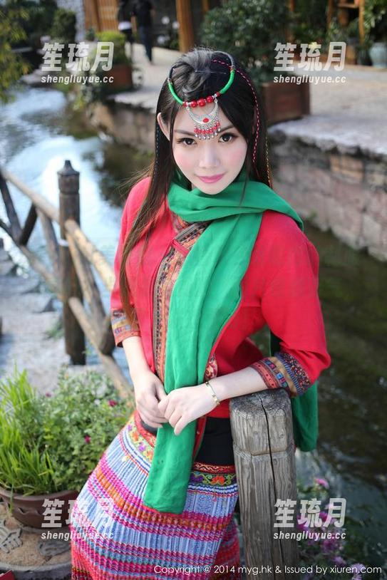 MyGirl美媛馆-软软爱吃肉 MyGirl美媛馆 - 想看软软爱吃肉的制服写真吗?当然是免费的,图片也别客气,带上联想就好!