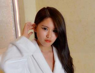 PANS写真 – 拯救五彩斑斓的灵魂，Mickey黑白写真图集来了！