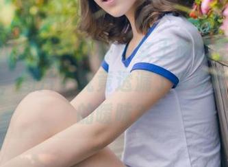 QingDouKe青豆客 – 女王施忆佳在这组写真里，图片中究竟透漏了多少恰到好处的暧昧？
