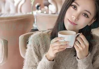 QingDouKe青豆客 – 貌似王婉悠Queen的网袜图包你敢不敢免费了解一下？