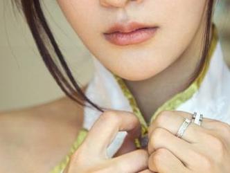 TuiGirl推女郎 – 潘娇娇的灰丝写真集，最新款式，让人想一探究竟的感觉。