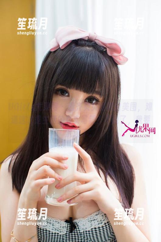 UGirls尤果网-齐贝贝 UGirls尤果网 - 看齐贝贝的黑白美图,难道这才是生活的真实写照?不说了,我要沉迷了。