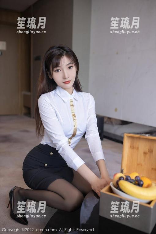 Xiuren秀人网-拍黄瓜girl Xiuren秀人网 - 如果腿会说话:看拍黄瓜girl这张图片,腿的自述实在没法忍!