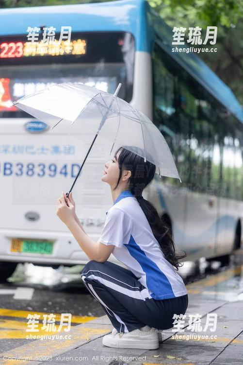 Xiuren秀人网 - 杨晨晨Yome的牛仔裤高清图包：每一个角度都想给它加个点赞
