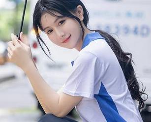 Xiuren秀人网 – 学姐的风采在龙泽美曦的图集分享中流转，真想上去请教几句话。