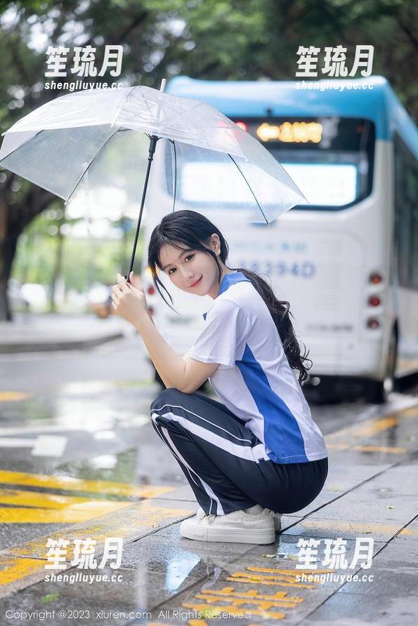 Xiuren秀人网 - 学姐的风采在龙泽美曦的图集分享中流转，真想上去请教几句话。