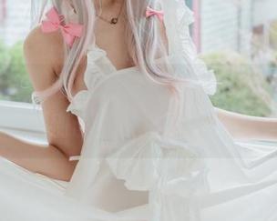 Yuna(윤아)职业装解析，图库最新再到位，别说我没提醒你哦！