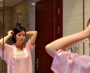 pans – 红裙子与夏涵的轻松时刻，美图有点小俏皮，作品却总惹人嫌？