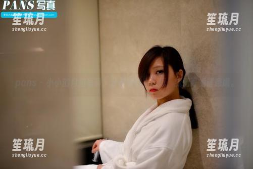 pans-小小 pans - 小小的自拍写真,分享她的小心思,我们可得留意哦。
