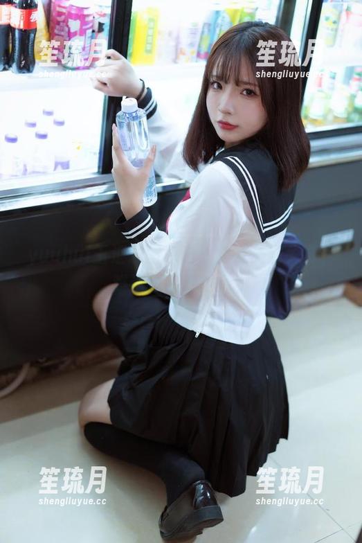 yuuhui玉汇发图包啦，女友美到失真，难道是高清的错？