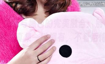 丽柜 – 兔子与黑色的完美融合：别等了，下载写真集一键拥有，不看后悔！