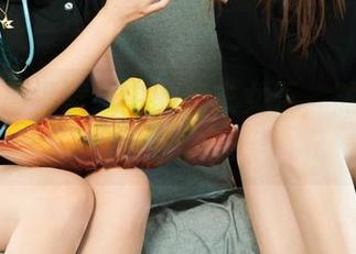 丽柜 – 高清壁纸中的皮衣女王，然然我还敢出门吗？