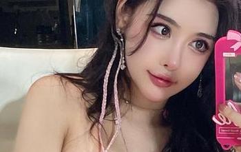 微密圈 – 于芷晴短裙图片分享，这裙子越看越缺乏抵抗力。