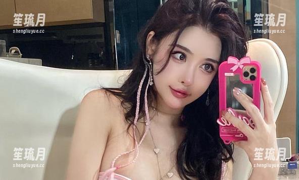于芷晴 微密圈 - 于芷晴短裙图片分享,这裙子越看越缺乏抵抗力。