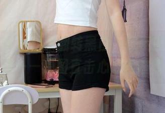 初夏女神 – 双双翻转黑白，探索理念的白与黑对比——原图直击心底的喧嚣与安宁