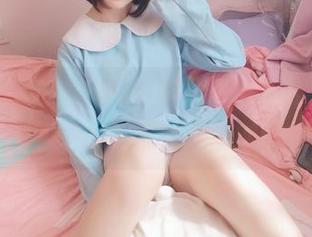 古川kagura的网袜写真：精选的沉默，干脆让人多想些别的。