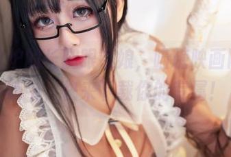 新鲜出炉的长腿眼镜娘，喵糖映画网盘热销中，快来下载你的专属！
