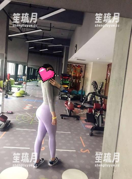 微密圈 - 小芯酱全套奶牛写真，图片里又软又萌，谁能抗拒这样的小可爱？