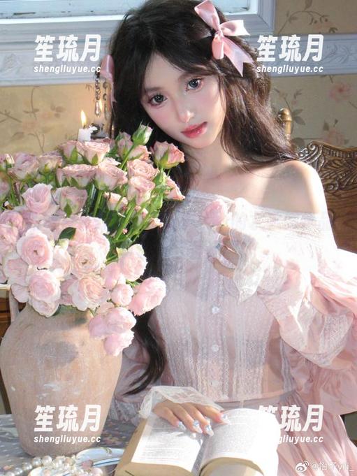 随便一瞥就入迷，怡子yiii的水手服作品真让人欲罢不能