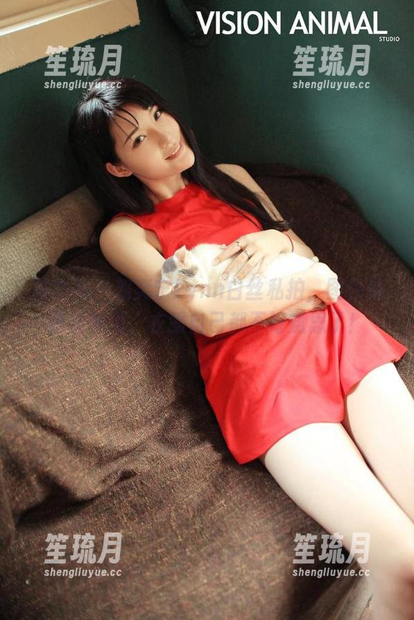 推女神-刘奕宁Lynn 推女神 - 刘奕宁Lynn白丝私拍,图包处处显神通,衣服自己都不好意思了!