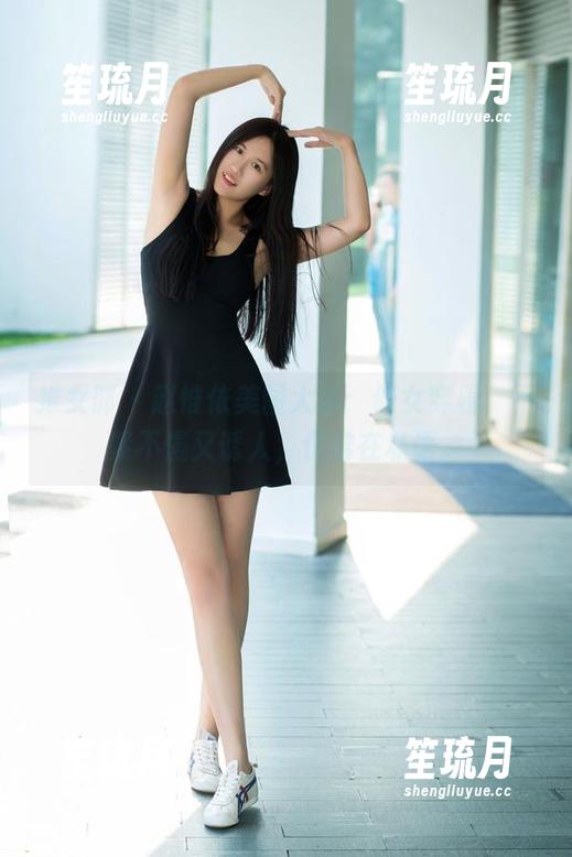 推女郎 - 赵惟依美图大赏：修女穿着，不紧不慢又诱人，仿佛在私语。