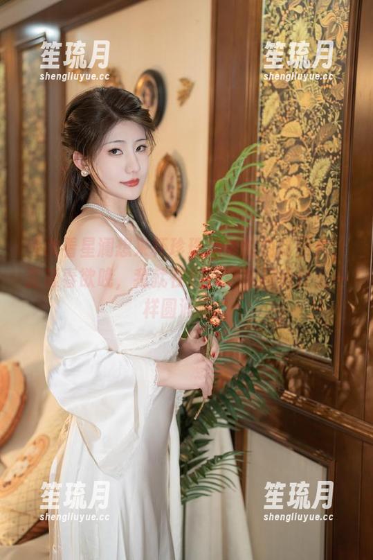每次看星澜想来杯珍珠奶茶的免费图片，宫廷春欲晚，我就在想，这桃花和什么一样圆润啊！