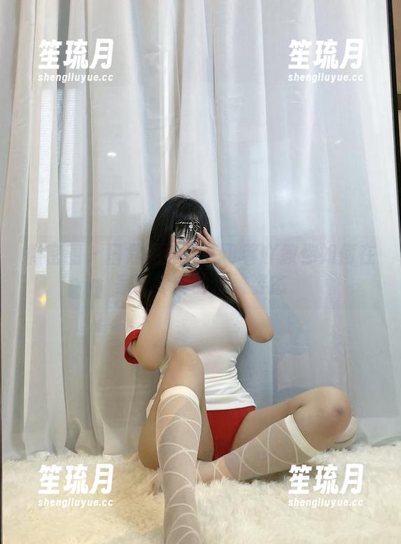 是可馨吖 微密圈 - 日常图包:是可馨吖教你如何在家吃零食的优雅姿态