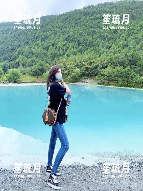 林子喵Lynne 微密圈 - 原图投放:林子喵Lynne的短裤!这么随性,我也想试试在公园野餐时乱穿…