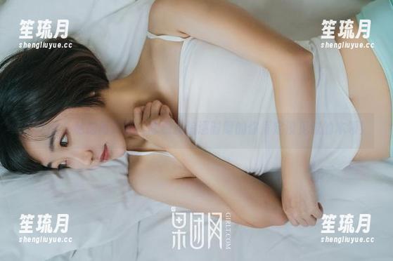 果团网-陈雅漫 果团网 - 私拍高跟鞋:陈雅漫追逐时髦的你肯定没见过的本领!