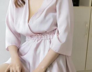 梦丝女神 – 又是丝丝的作品，小奶喵，我对这个组合心服口服。