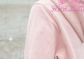 梦丝女神 – 灵唯的写真真有一番独特滋味，这套甜心套图也太讨喜了吧，简直让人想咬一口