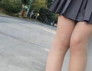 森萝财团 – 每一个小细节都在调皮，默陌的花里胡哨民宿写真集，记得下载，不然可得追悔。