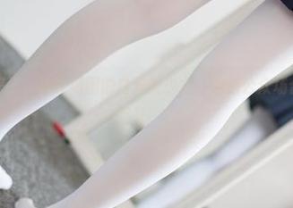 原图合集来了，森萝财团的白丝美少女，难道公众场合的合法“捉奸”？