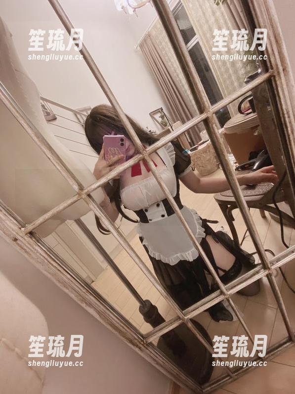 次屁啦新图上架：这件白衬衫，你确定能抗住吗？