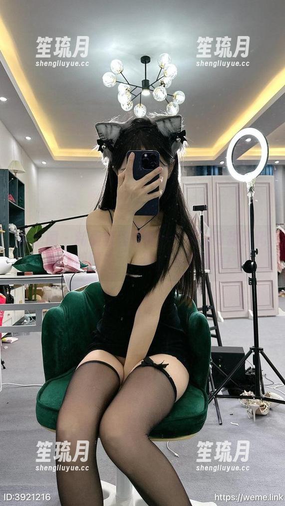 汤圆可甜了 微密圈 - 制服套图更新——汤圆可甜了化身“制服控”,喂,手下留情!