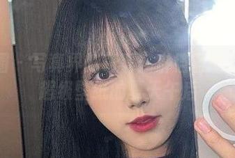微密圈 – 写真界的窃喜：琳铛铛的吊带与超级壁纸的夏天午后