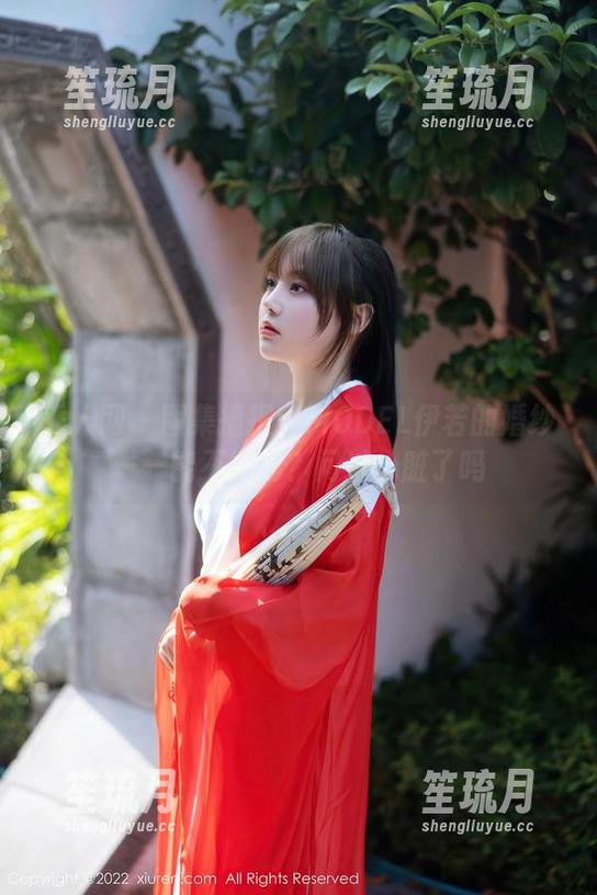 秀人网-MODEL伊若 秀人网 - 图集播报:MODEL伊若的婚纱——能不能吃?问过心脏了吗