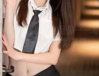 秀人网 – 唐安琪的海边团聚——写真合集，沙子和段子两不误