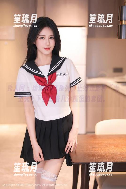 秀人网-幼幼 秀人网 - 幼幼的JK系列,正好是那种“无圣光”下又透着几分挑逗的套图。