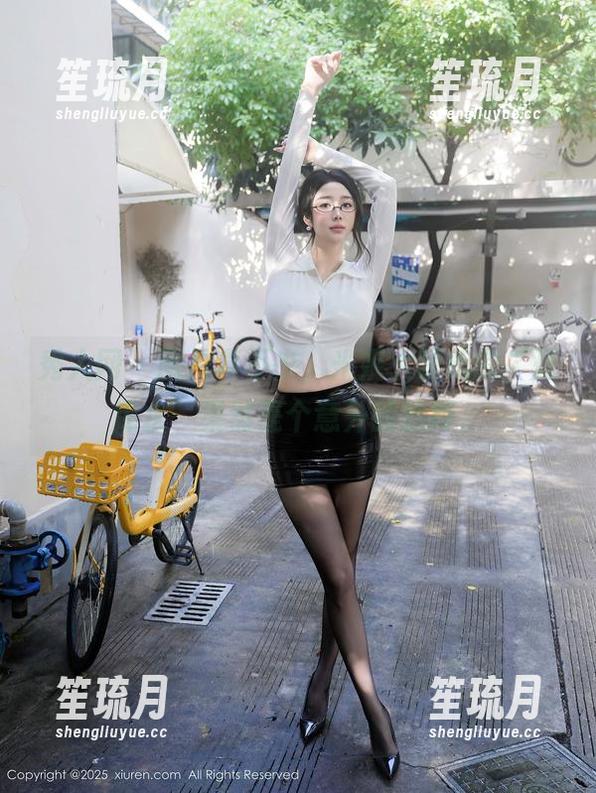 秀人网 - 图片真不少，米妮大萌萌的“死库水”果然是个意外的选择。