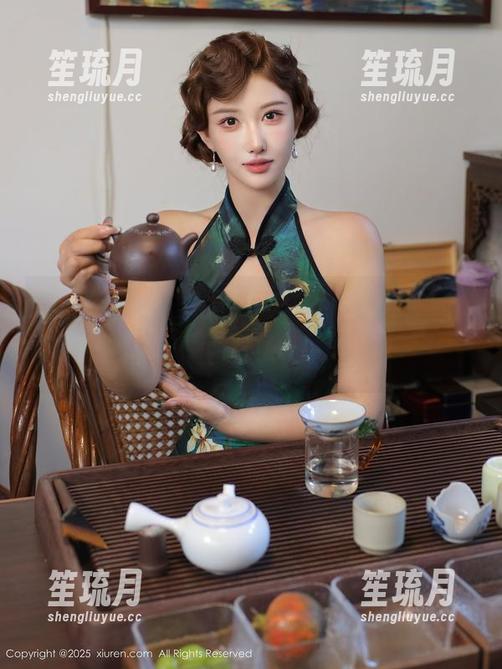秀人网-谢小葱 秀人网 - 被可爱击中!原图福利,每一寸都透着谢小葱的小趣味,忍不住想要收藏。
